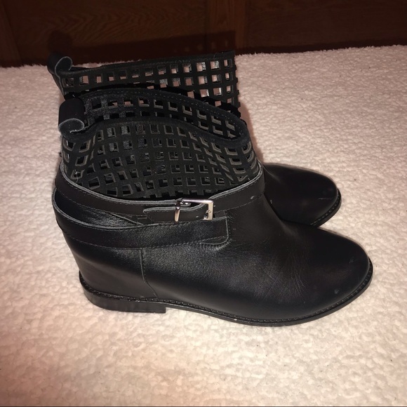 Size 11 Victoria Secret  Black leather boots - Picture 2 of 5